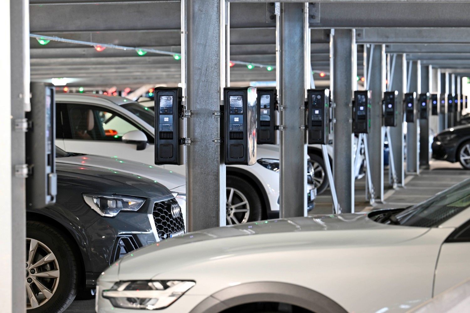 275 EV Charging Ports Go Live at Munich Airport: Wallbox eM4 Powers Europe’s Largest Airport Charging Hub