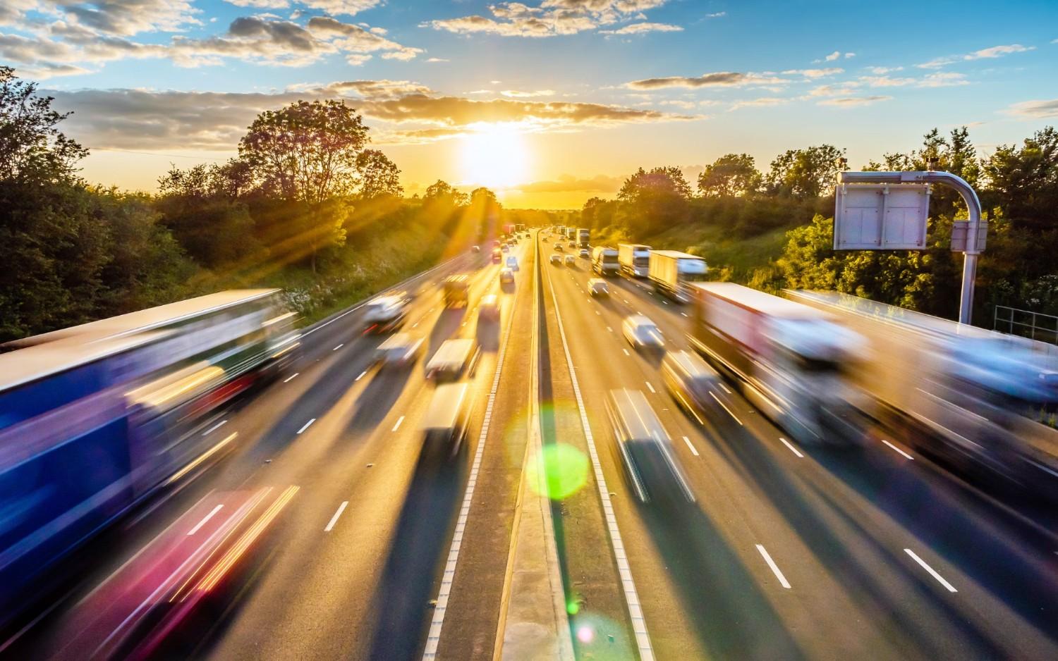 España lanza el Plan Auto+: hasta 4.500 € en ayudas para coches eléctricos en 2026